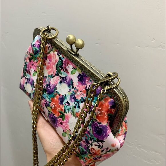Vintage Handsewn Genuine Leather Floral Print Kisslock Purse & Small clutch Set - Picture 8 of 16